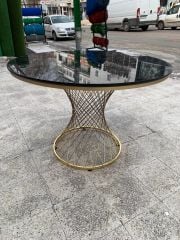 Pota Metal Ayaklı 110 cm Yuvarlak Ahşap Tablalı Masa Siyah Mermer+Gold Kaplama